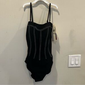 NWT GOTTEX Black with white trim strapless one piece swimsuit Size 10